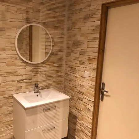 Le De L'ajon דירה *