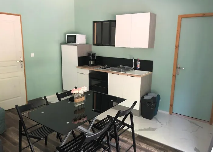 Le De L'ajon Apartamento